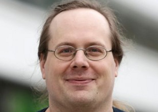 Portraitfoto von Dr. Nico Meuter