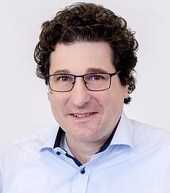 Prof. Dr. Francesco Knechtli